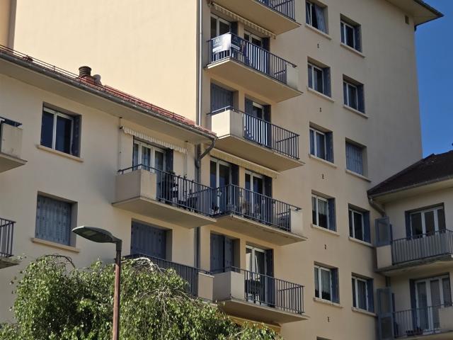Pontarlier Appartement T4 Garage Balcon Cave 72m² Pontarlier