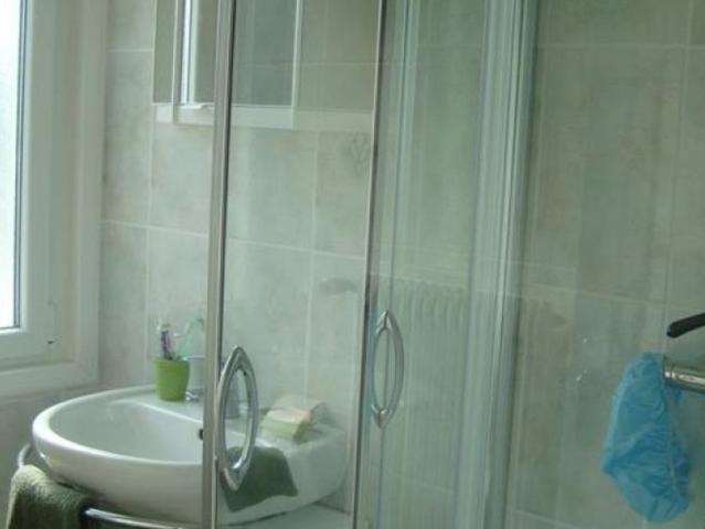 PONTARLIER STUDIO~~SECTEUR CALME ~Appartement de type stud