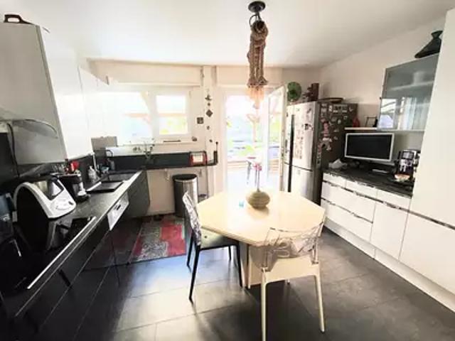 Pontarlier 25300 Achat / Vente maison 10 pièces t10 parking