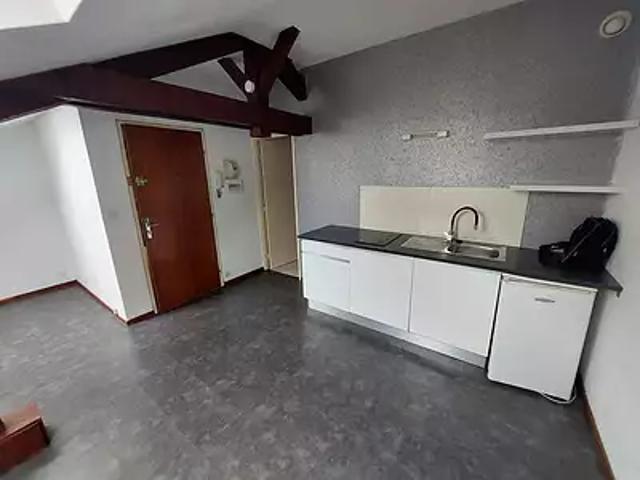 Pontarlier 25300 Achat / Vente appartement 1 pièce t1 au dernier étage