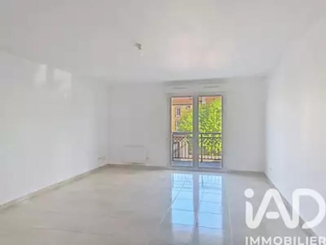 Pontault Combault 77340 Achat / Vente appartement 1 pièce t1 parking