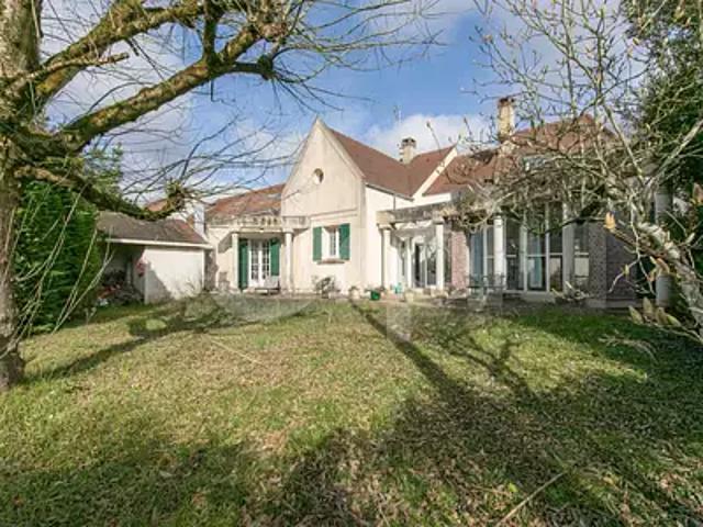 Pontault Combault 77340 Achat / Vente maison 7 pièces t7 jardin terrasse