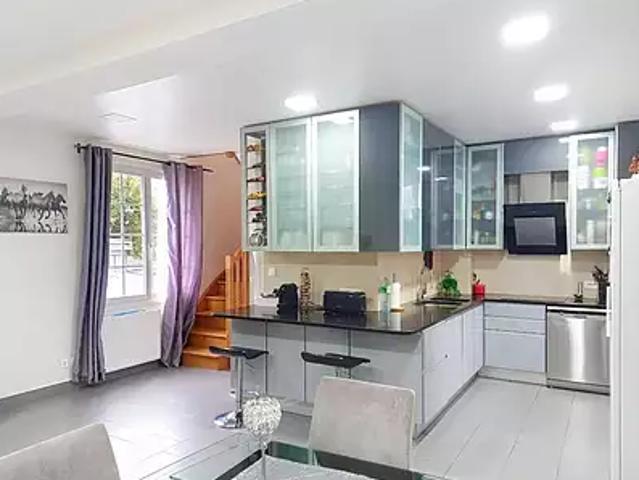 Pontault Combault 77340 Achat / Vente maison 7 pièces t7 terrasse parking