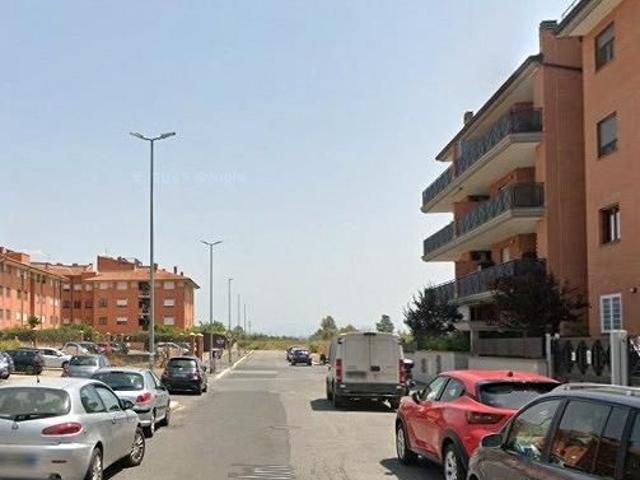 Ponte galeria quadrilocale finemente arredato