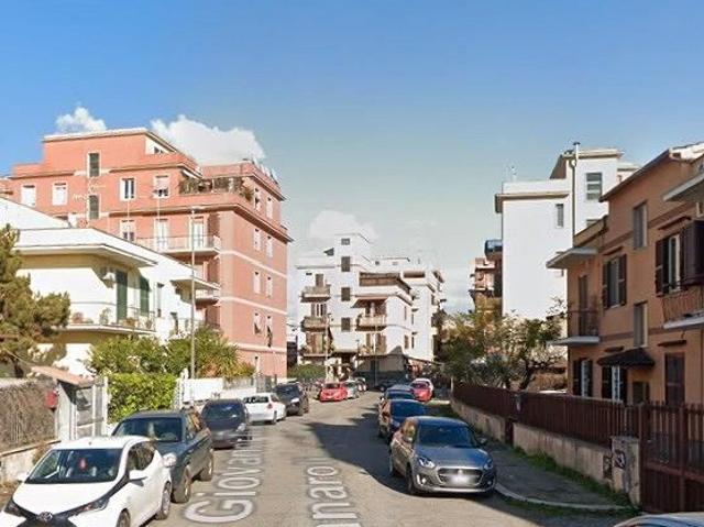 Ponte mammolo ampio monolocale arredato