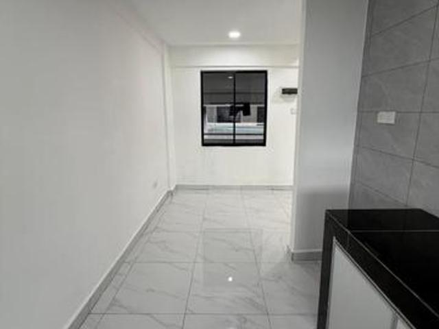 Pontian flat taman sri api api corner unit Level 2 full loan