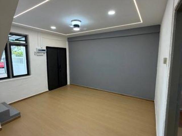 Pontian Taman Sri Aman Fully Renovated