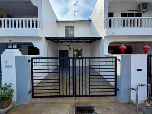 Pontian Taman Sri Aman Rumah 2 Tingkat Kos Rendah Fully Renovated