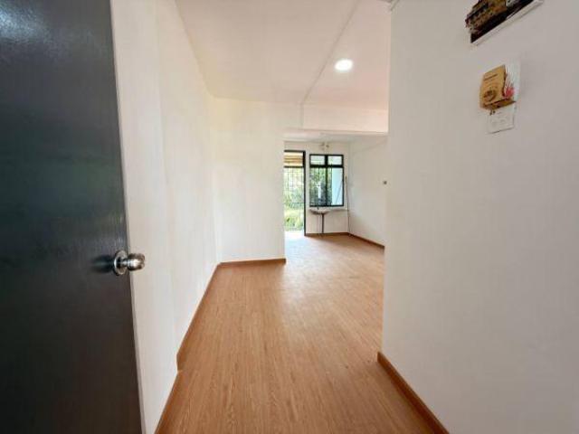 Pontian Taman Sri ApiApi Low Cost Flat
