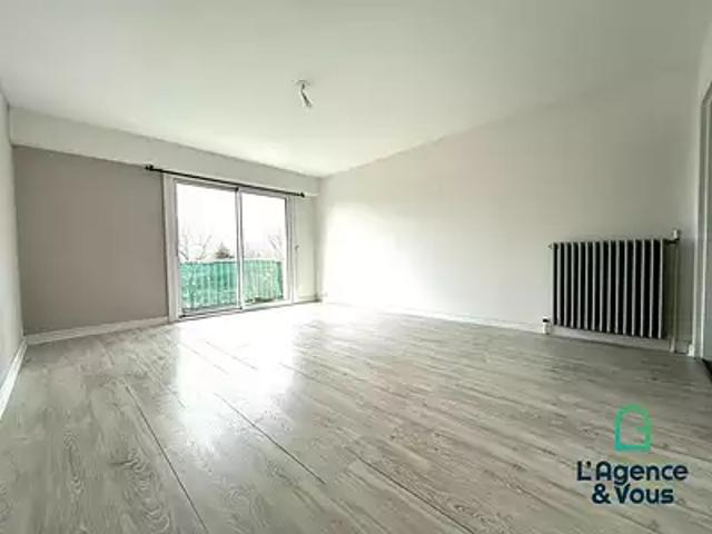 Pontivy 56300 Achat / Vente appartement 4 pièces t4 cave parking