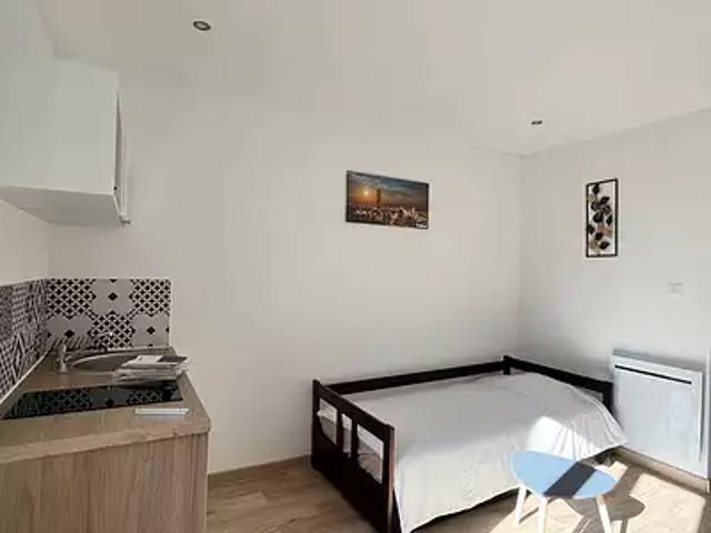 Pontivy 56300 Location appartement 1 pièce t1 au dernier étage