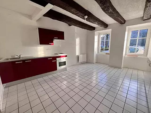 Pontivy 56300 Location appartement 2 pièces t2 cave