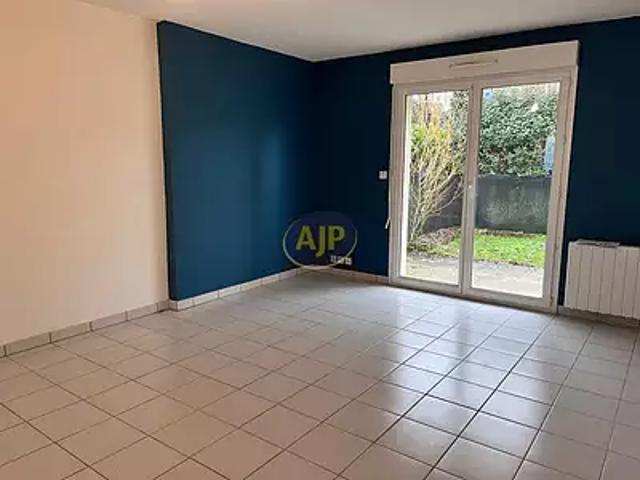 Pontivy 56300 Location appartement 2 pièces t2 terrasse parking