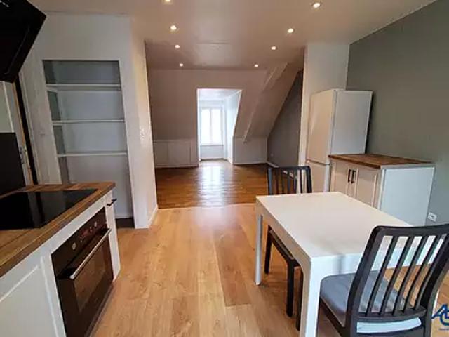 Pontivy 56300 Location appartement 3 pièces t3 au dernier étage