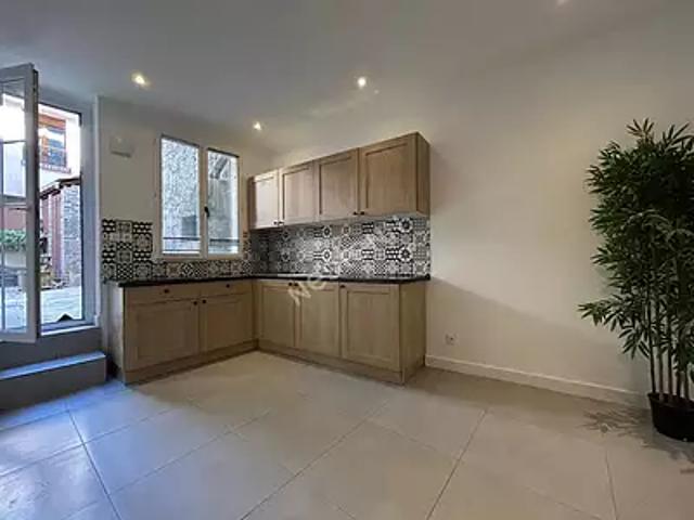 Pontoise 95300 Achat / Vente appartement 2 pièces t2 au dernier étage cave