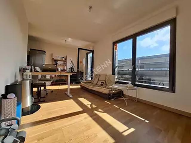 Pontoise 95300 Achat / Vente appartement 2 pièces t2 au dernier étage parking