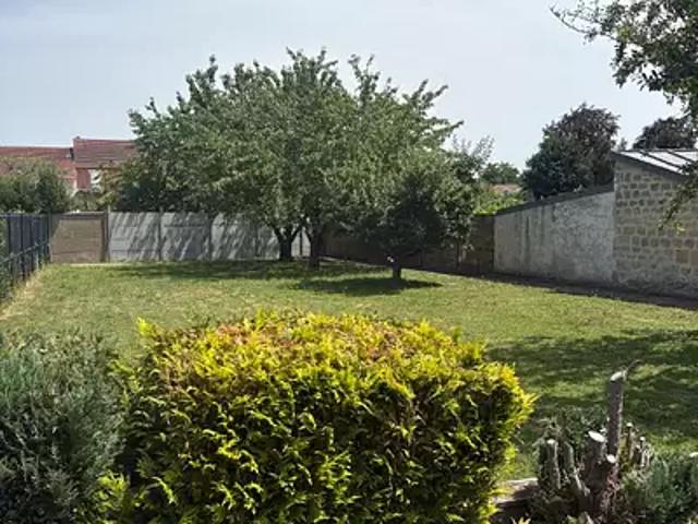 Pontoise 95300 Programme neuf terrain neuf à vendre