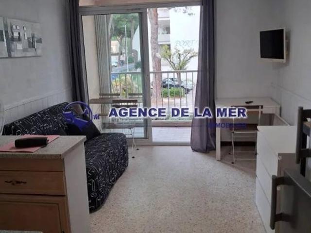 OPPORTUNITÉ EXCEPTIONNELLE: Charmant Studio Cabine avec Balcon et Parking Privatif La Grande Motte