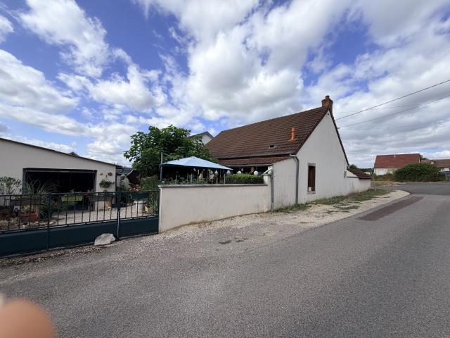 PONCEY LES ATHEE CHARMANTE MAISON ANCIENNE