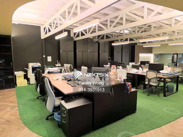 Ponderosa Green Double Storey Semi Detached House for sale below market bank value Unblocked view 24 hours gated & guarded Facing South West Renovated unit