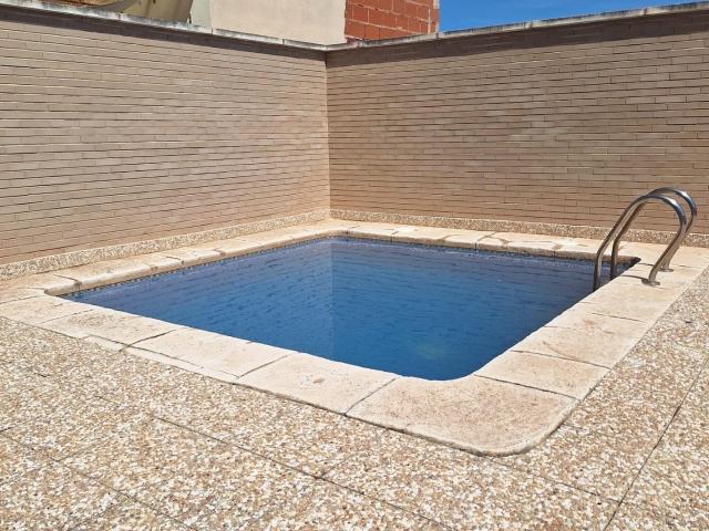 Ponemos a la venta este cuidado y acogedor apartamento en La Alberca