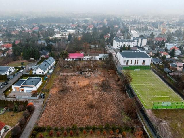 Poniatowskiego/Szkola 11 973 m², Błonie
