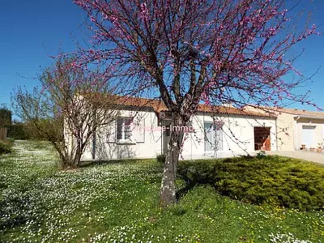 Pons 17800 Achat / Vente maison 4 pièces t4 terrasse parking