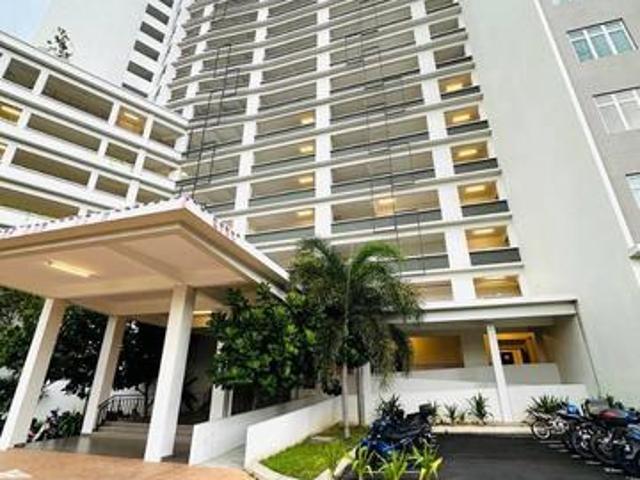 Pool Hill View Seroja Hill Sepang