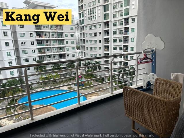 Pool View IREGENCY 1450sfFully Renovated2 Car ParksGelugor USM