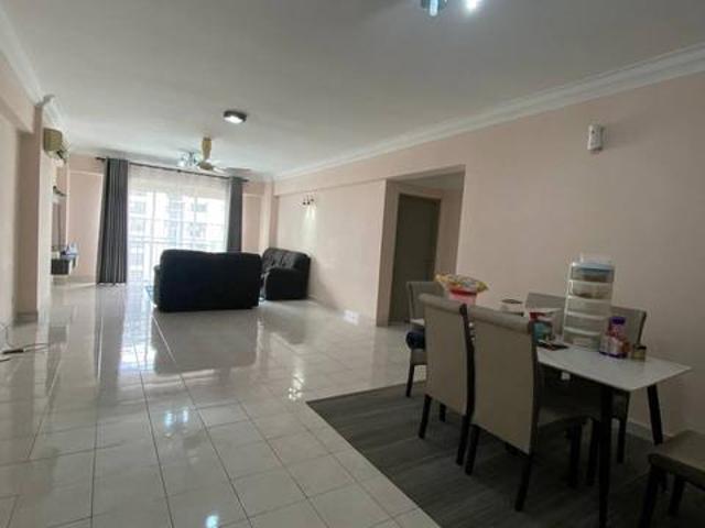 Pool View Level 8 1318 sqt Corner Unit Casa Villa Condo Kajang
