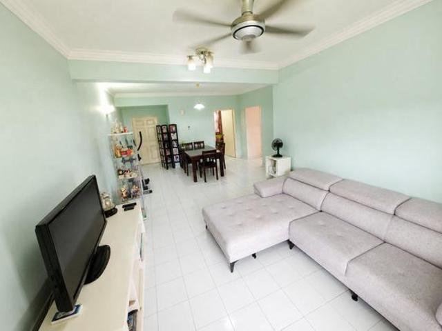 Pool View Partly Furnished 100 Loan Paradesa Tropica Sri Damansara