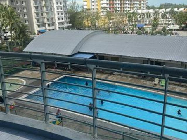 Pool view unit Marina View Villa