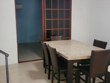 Pocitos y Rivera, Casa en VENTA de 4 rec?maras, una en PB