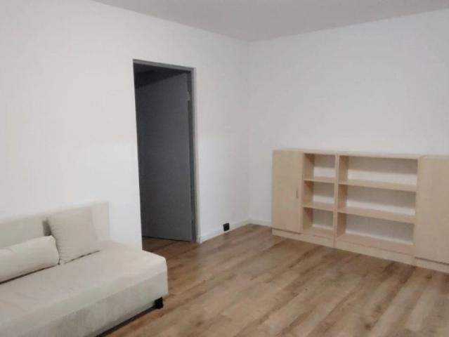 Podu Ros apartament 45 mp, 2 camere, semidecomandat, de inchiriat, Cantemir, Cod 162759