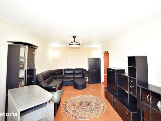 Podu Ros sensul giratoriu, 2 camere ready to move