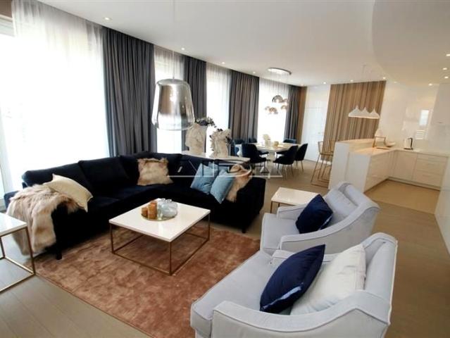 PODWALE OVO PENTHOUSE + TARAS 55m2 + 2 miejsca par 121 m², Wrocław