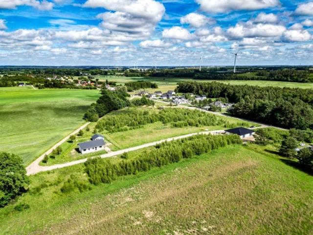 Pod Dębem 800 m², Strzelino
