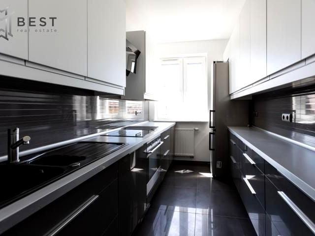 Podbipięty 65 m², Łódź