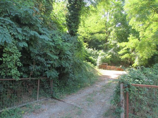 PODERE CON RUDERE