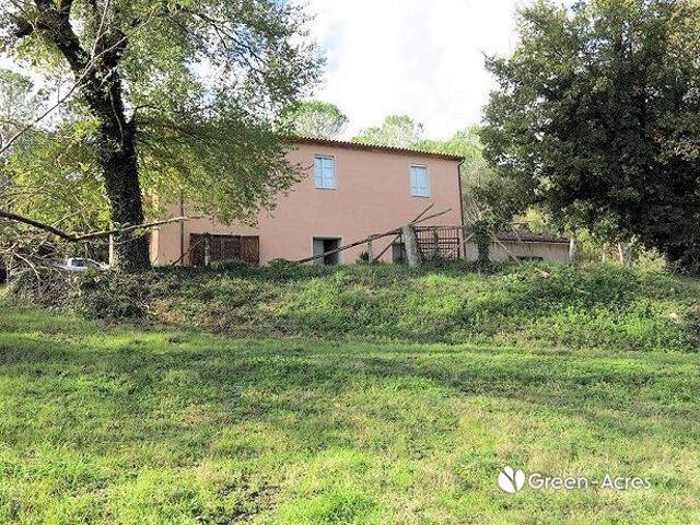Podere in Maremma in vendita a Roccastrada 300m² Roccastrada