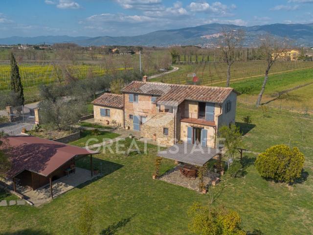 Podere La Pineta 200m² Cortona