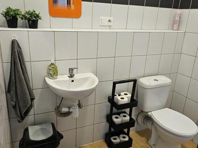 Podnajmę pomieszczenie pod biuro os. Podwawelskie, Kraków