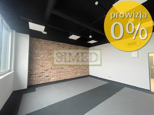 Pofabryczny klimat, recepcja, parking, dostęp24h
