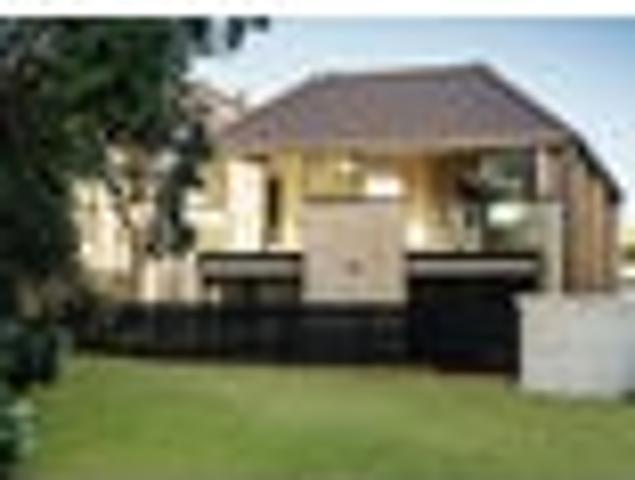 Pohutukawa Pavilion | Pitau Road
