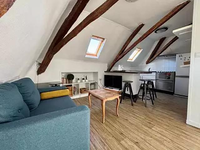 Poitiers 86000 Location appartement 2 pièces t2 au dernier étage cave
