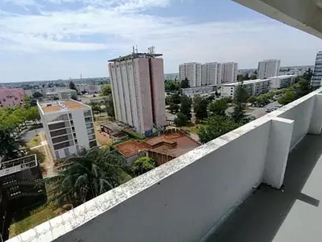 Poitiers 86000 Location appartement 2 pièces t2 balcon