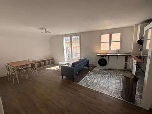Poitiers 86000 Location appartement 3 pièces t3 au dernier étage