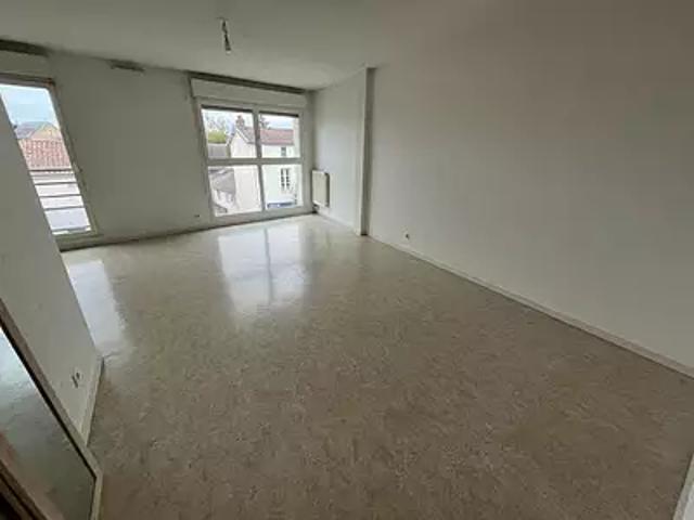 Poitiers 86000 Location appartement 3 pièces t3 parking