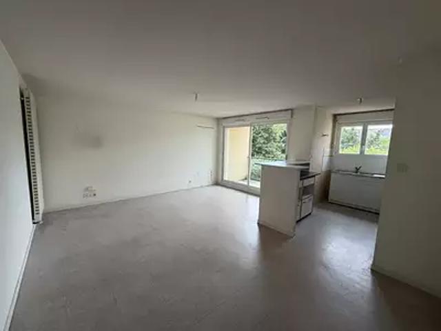 Poitiers 86000 Location appartement 3 pièces t3 parking