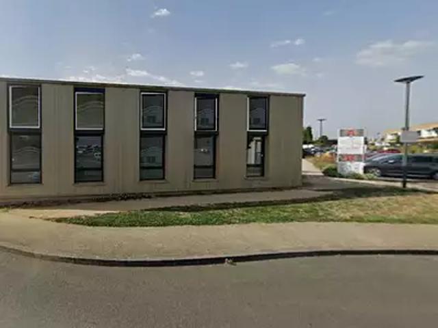 Poitiers 86000 Location divers